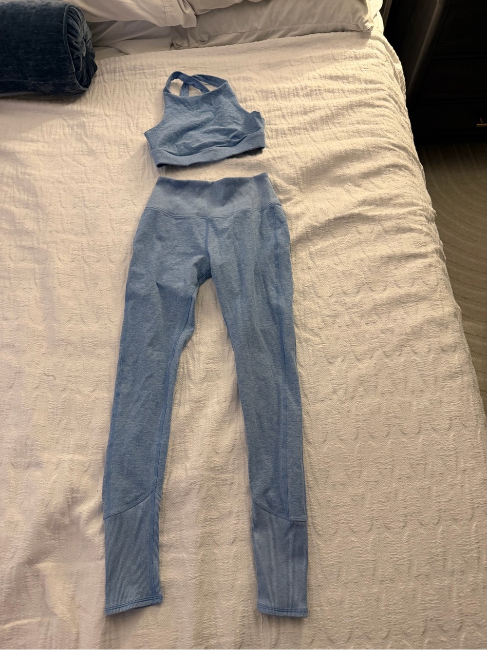 Alo yoga Alosoft Leggings and Strappy Sports Bra Set - Light Blue